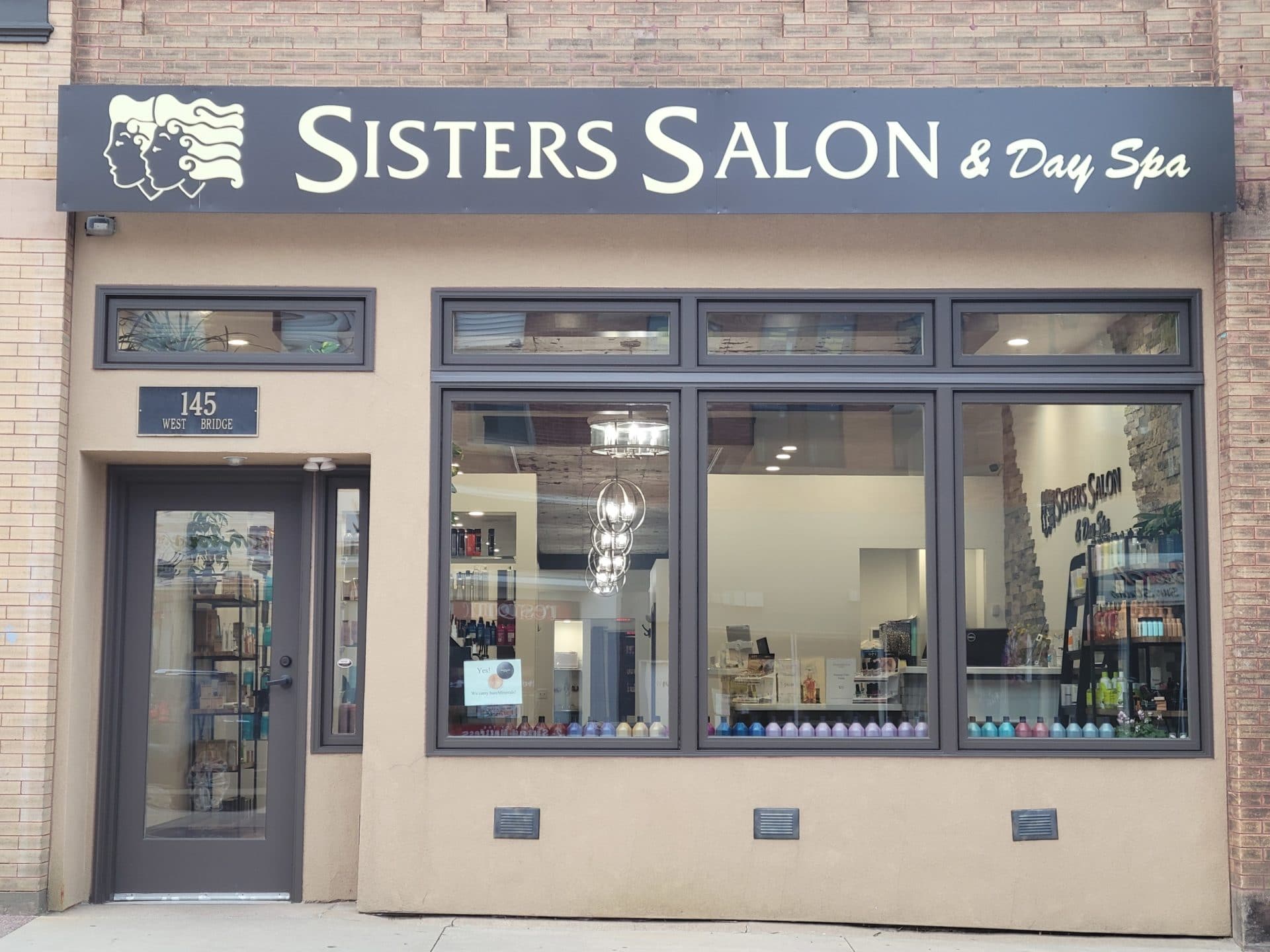 Sisters Salon & Day Spa Storefront