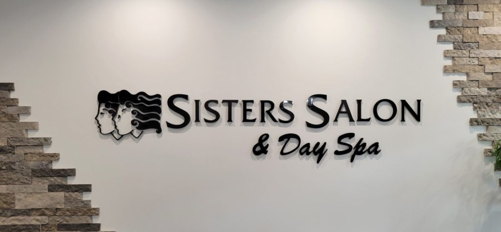 Sisters Salon Day Spa Front Desk